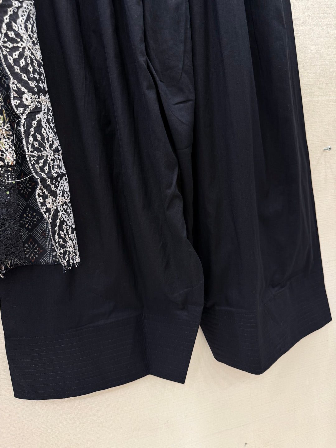 Cotton embroided farshi suits