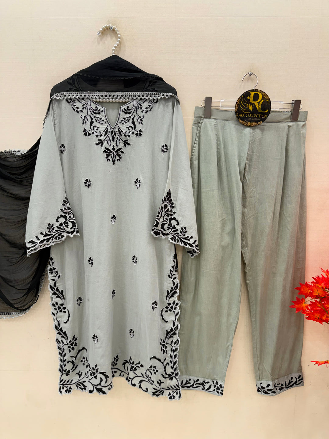 Pakistani Formals Suits