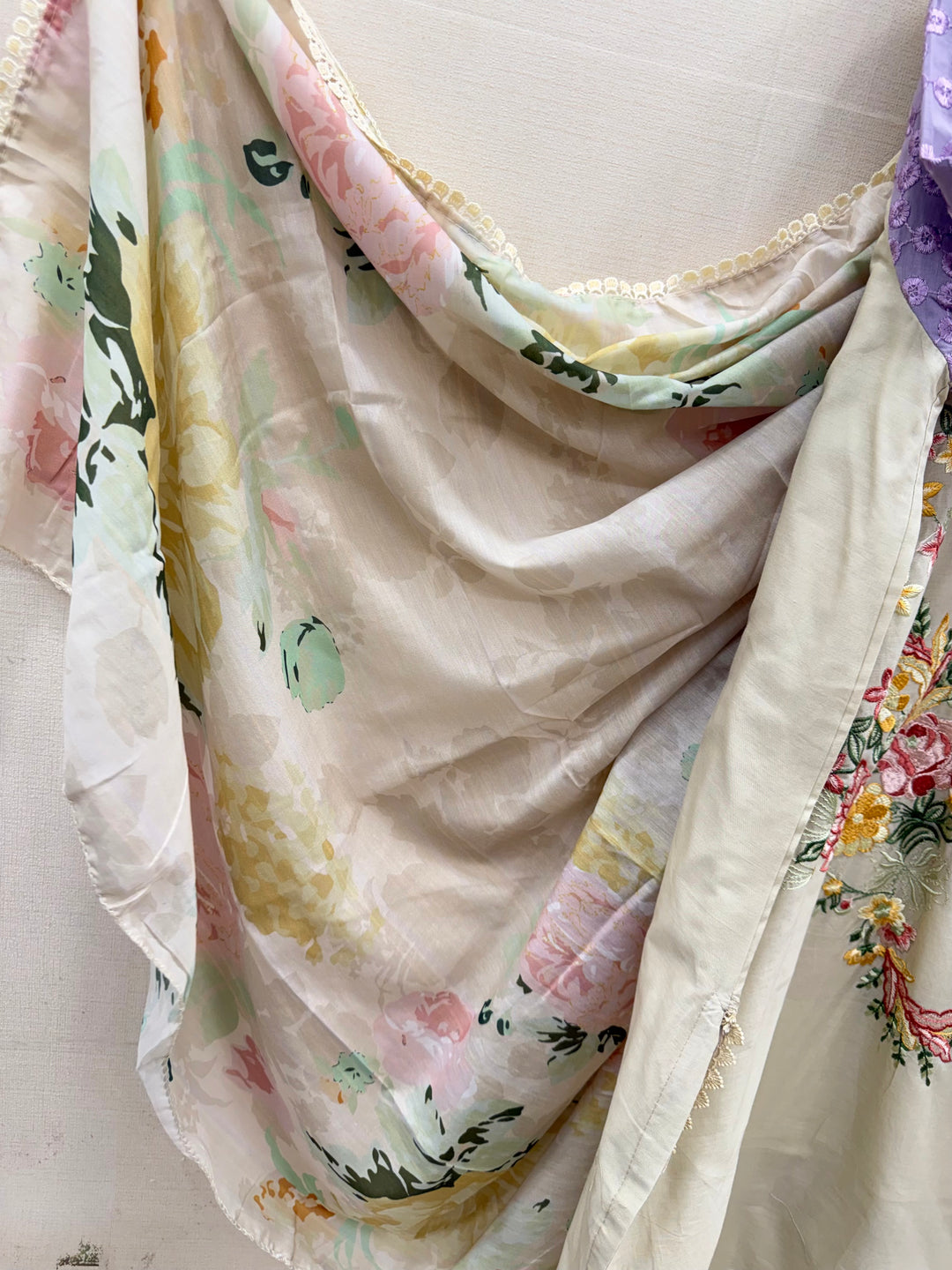 Pakistani Chikankari Suits