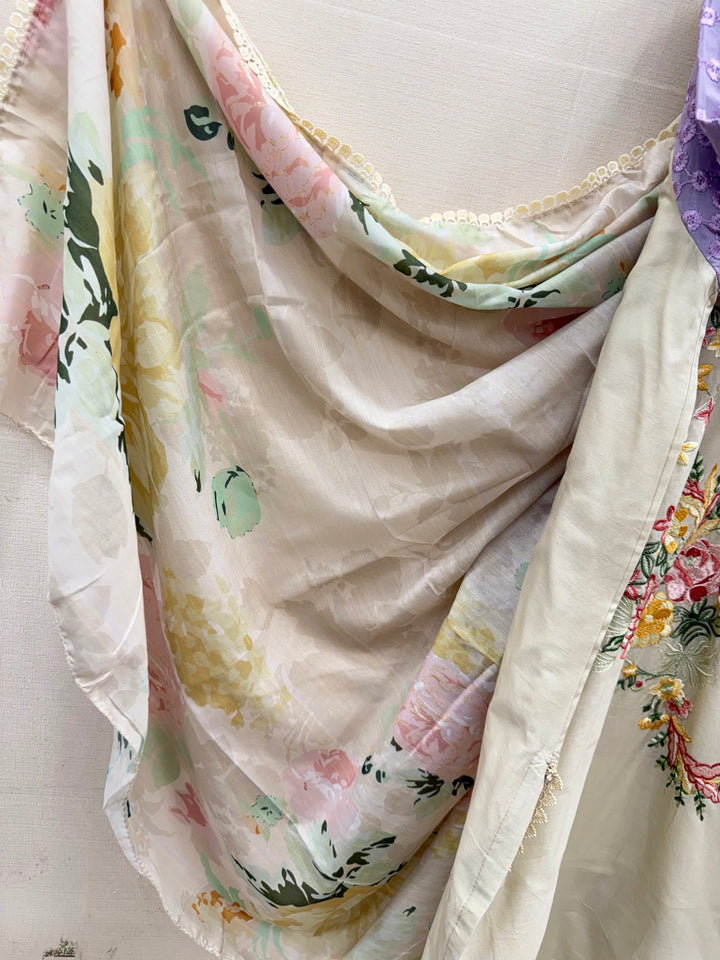 Pakistani Chikankari Suits