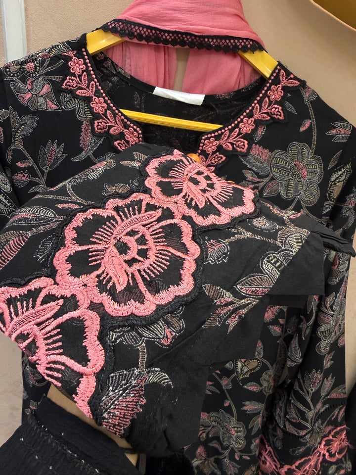 Pakistani formals suits 2807