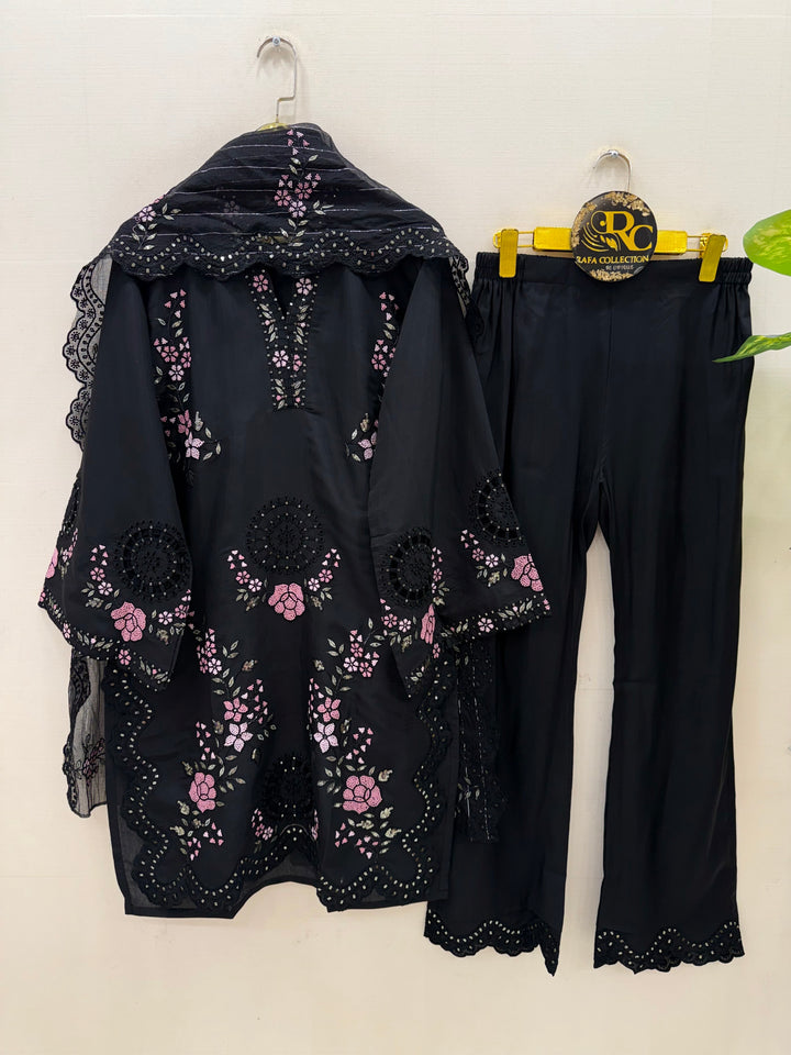 Pakistani embroidered suits