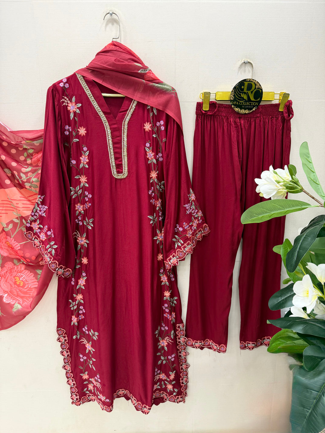 Pakistani long kaftans