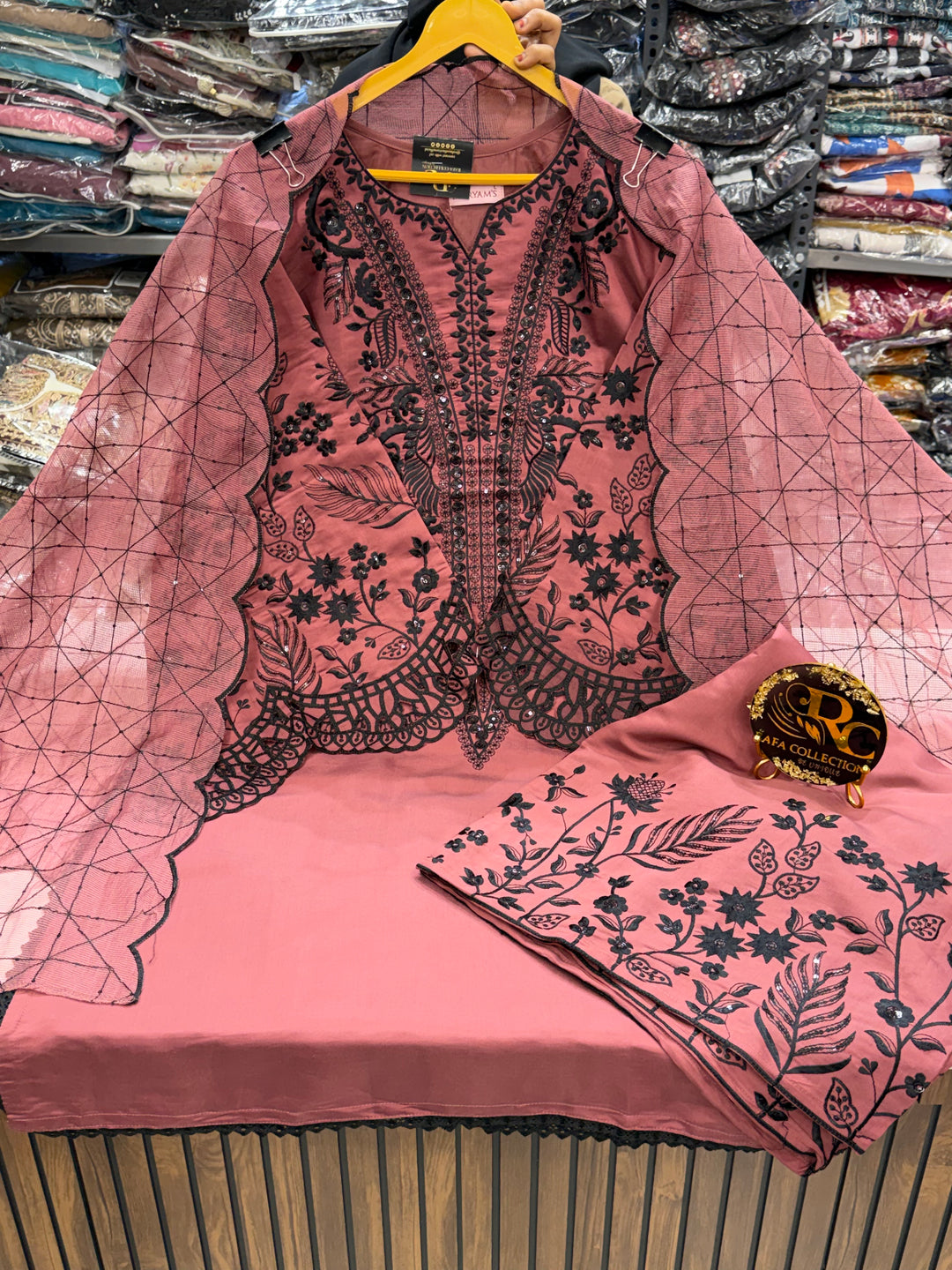 Pakistani Formals suits 2795