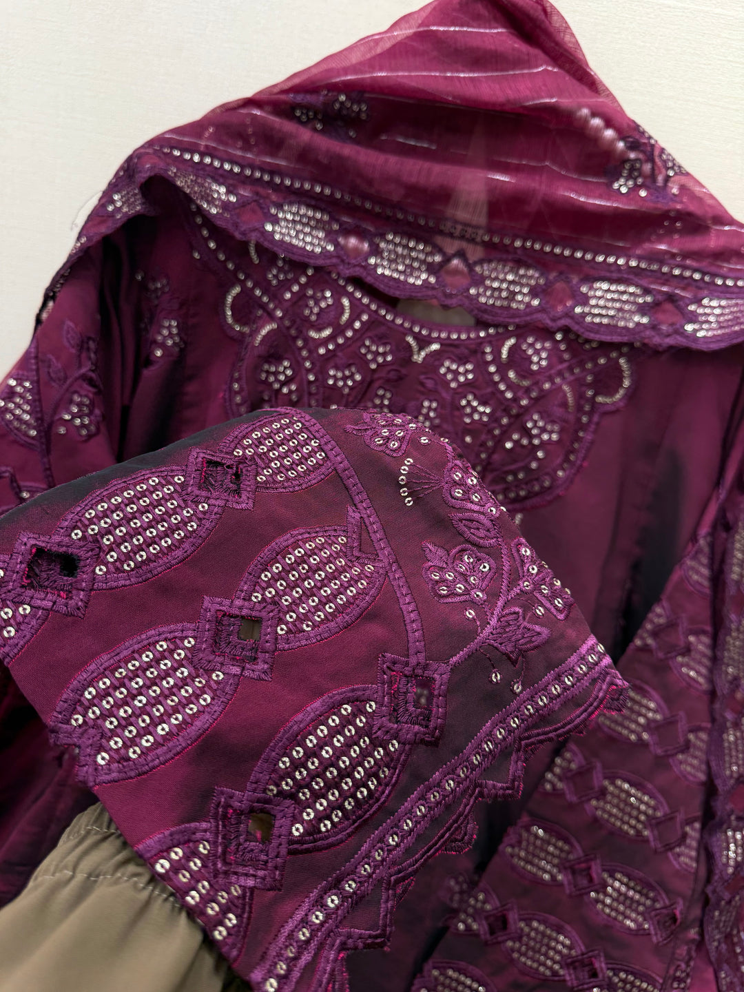 Premium cutwork long suit