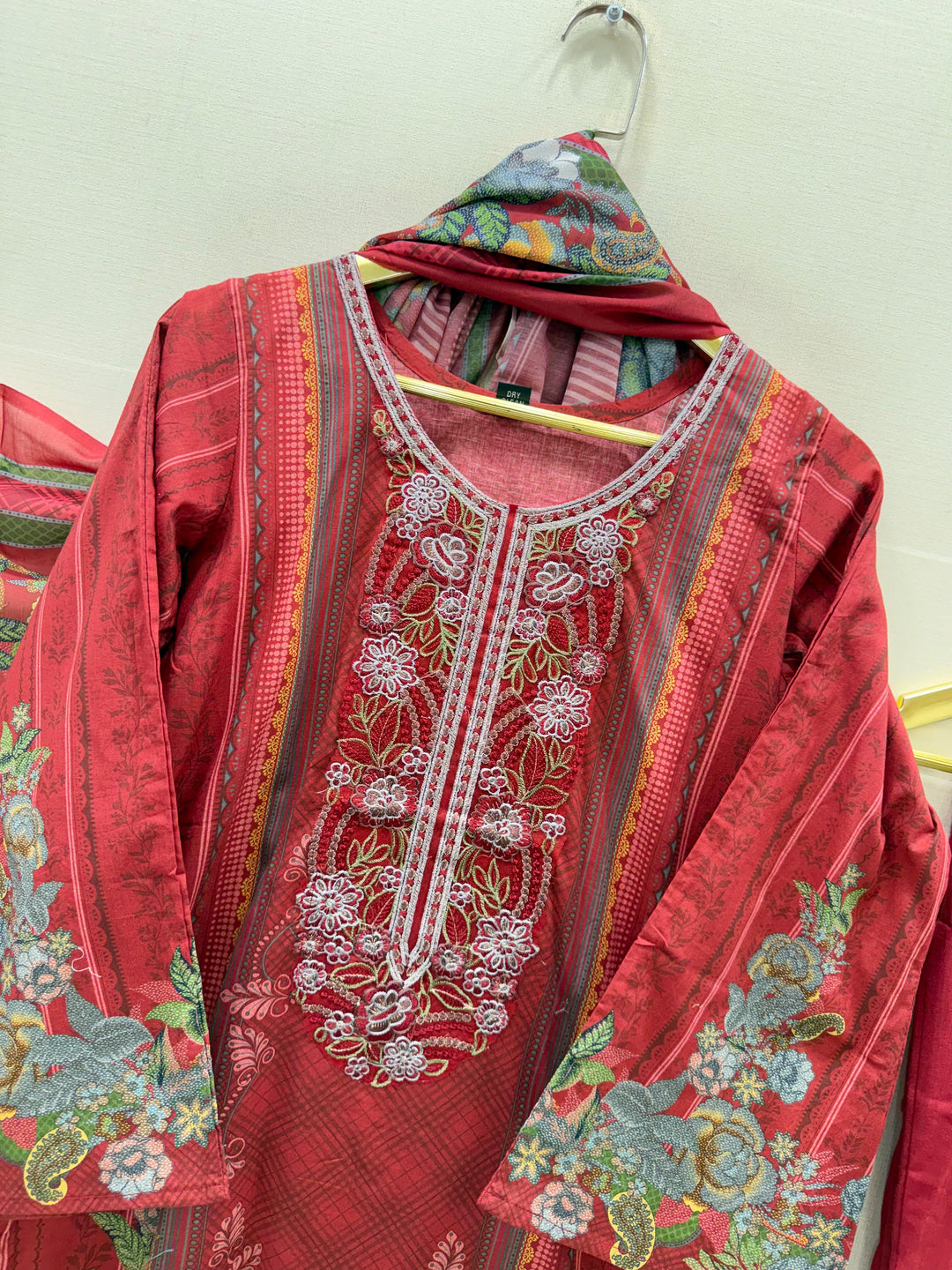 The hermitage cotton suits
