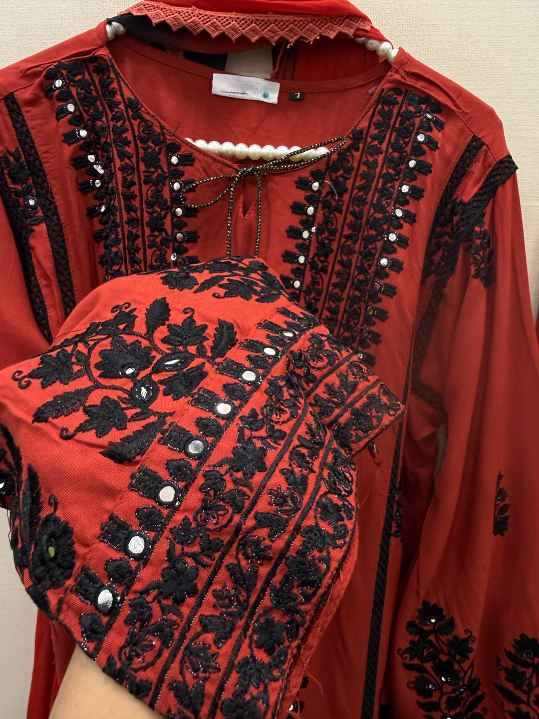 Pakistani embroidered suit for women 4004