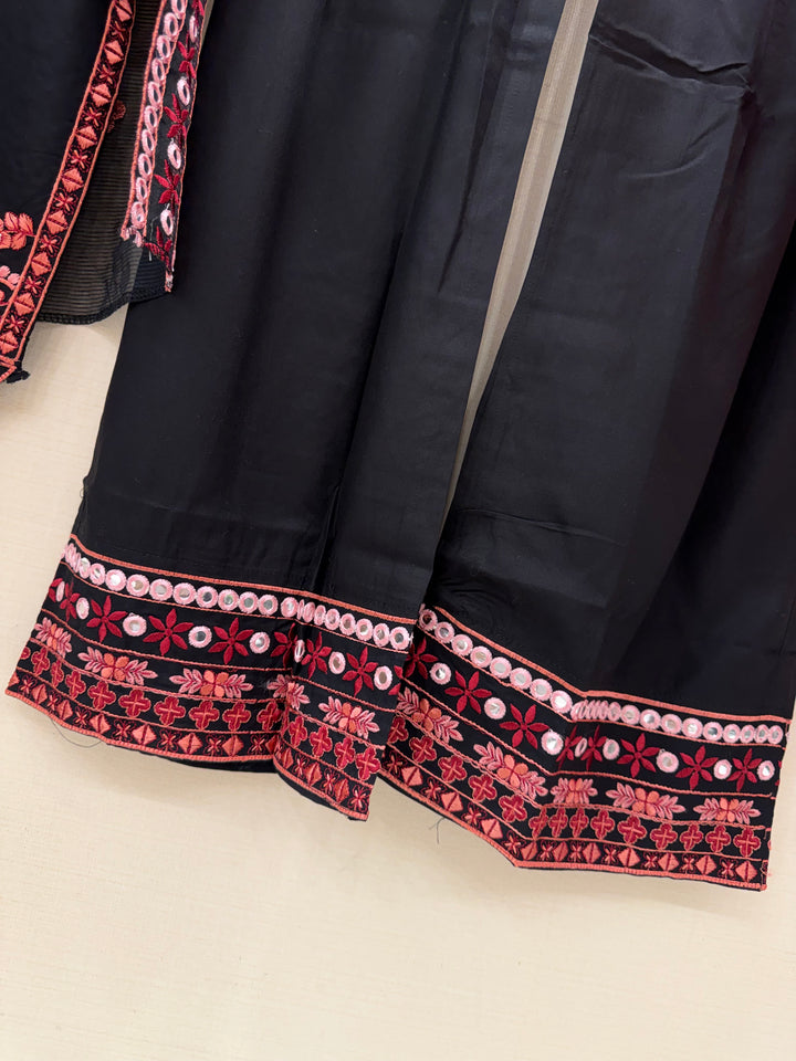 Pakistani Embroidered suits