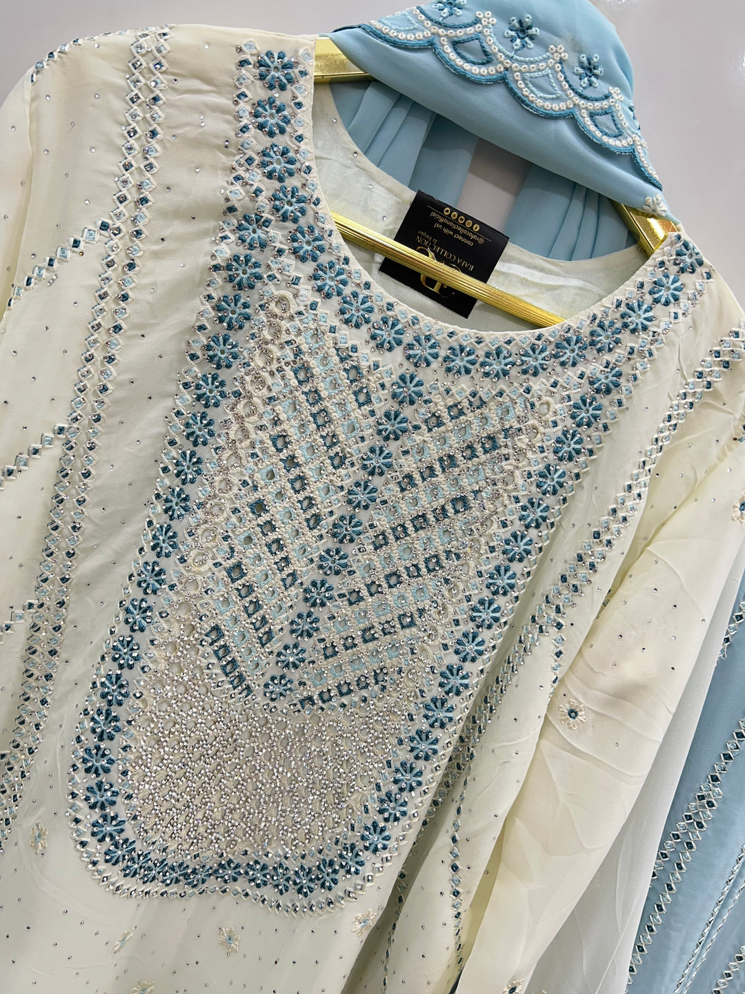 Pakistani party wear suits 17392