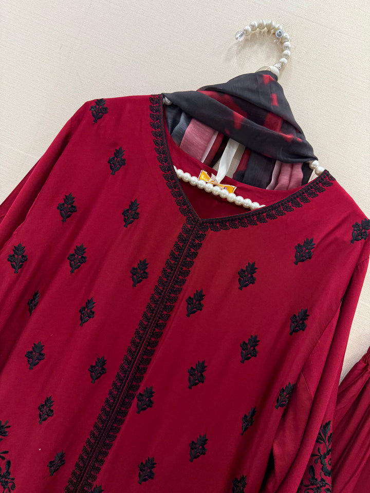 Pakistani Embroidered suits
