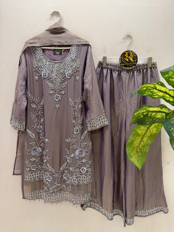 Pakitani handwork suits
