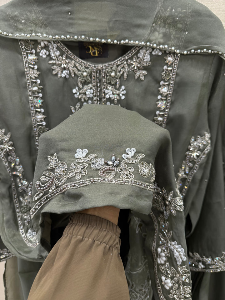 Pakistani heavy suits