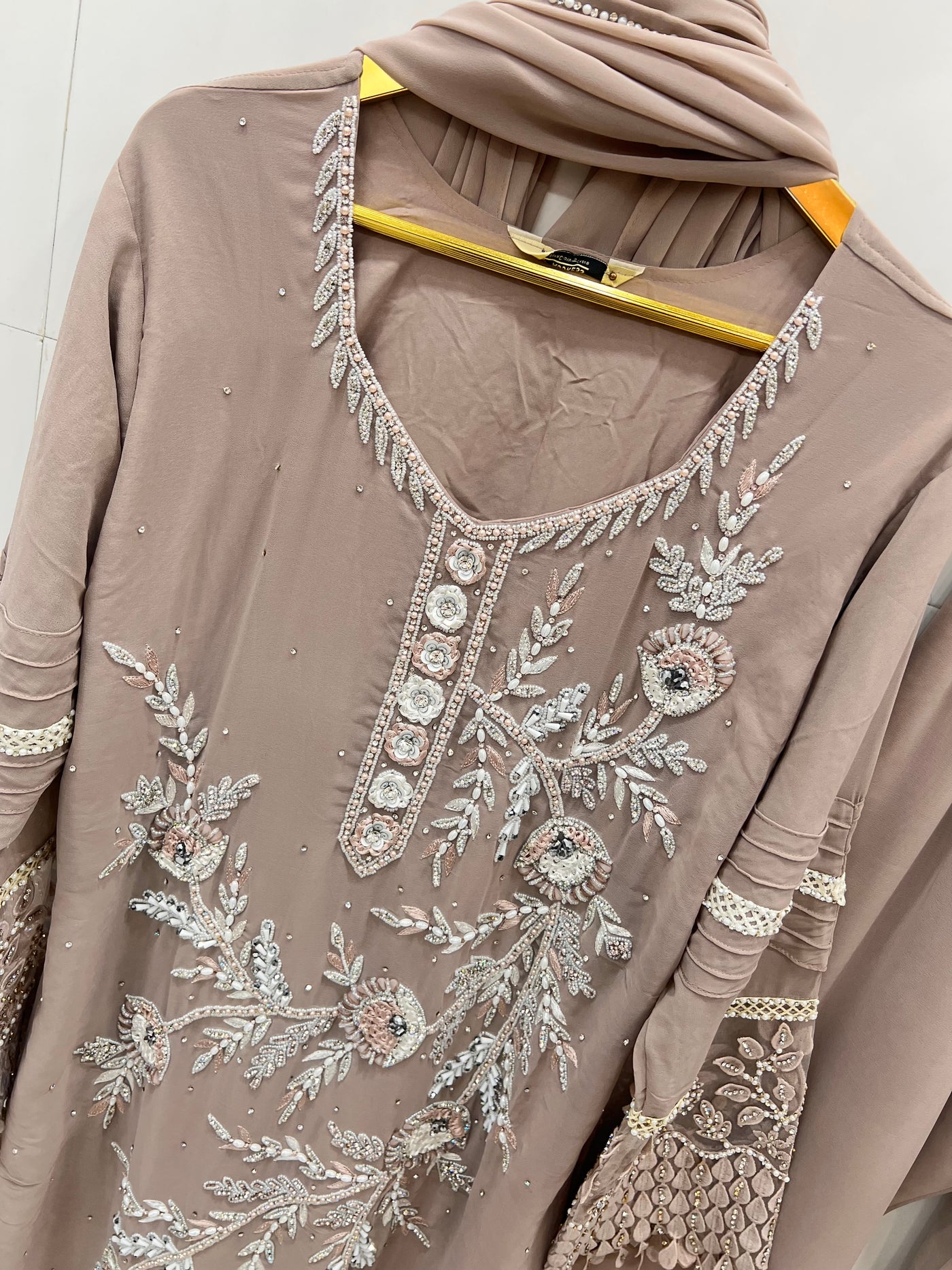 Wedding handwork collection 281012