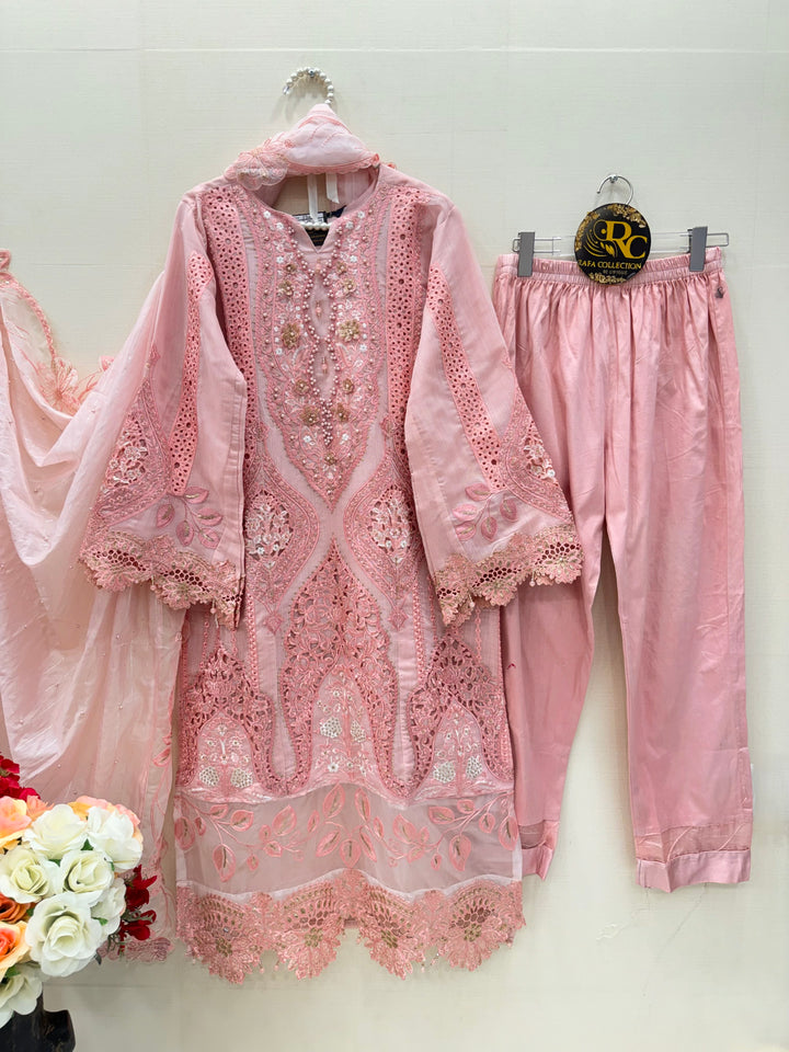 Premium cutwork suit 7014