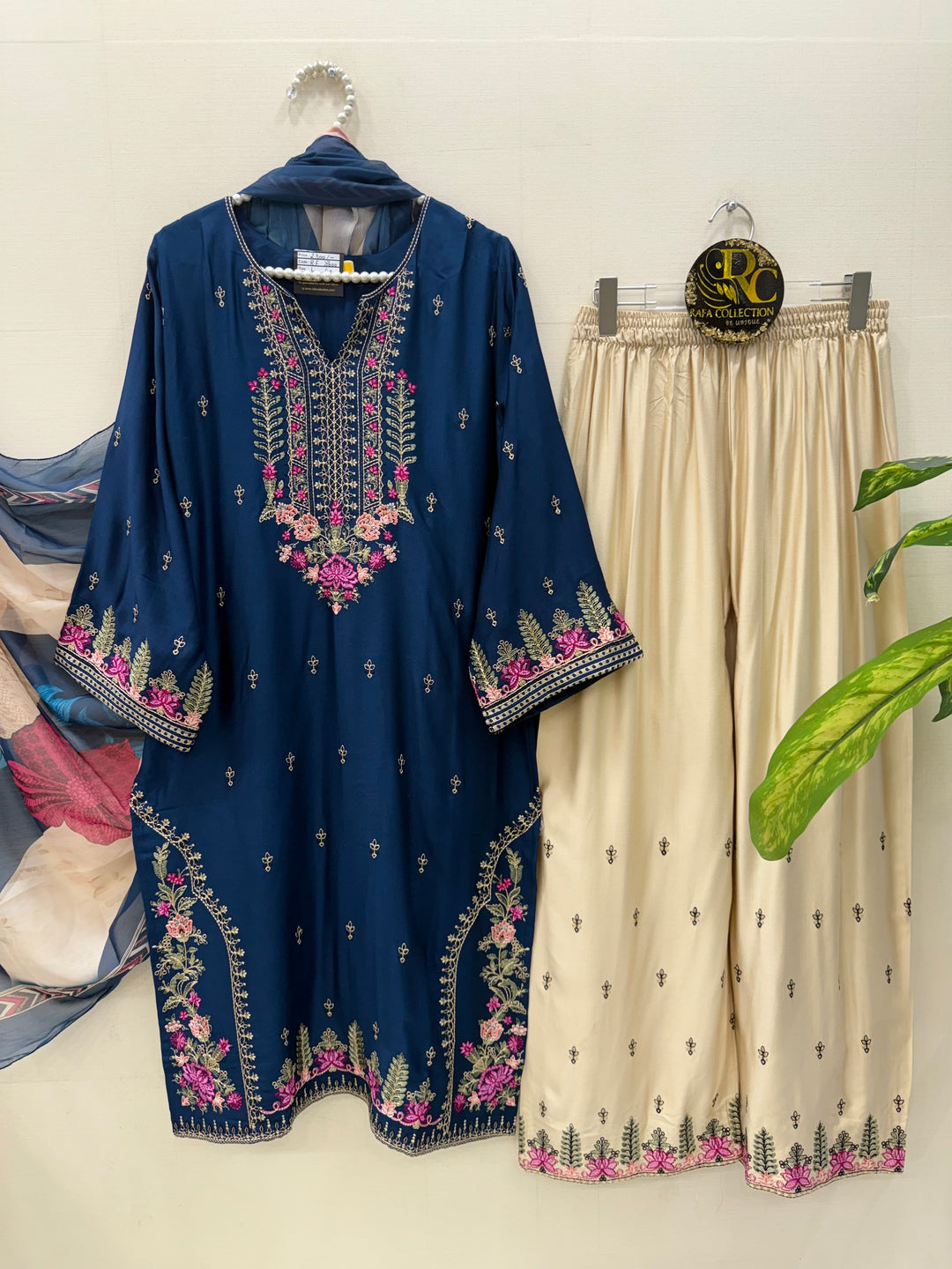 Embroidered palazzo Suits