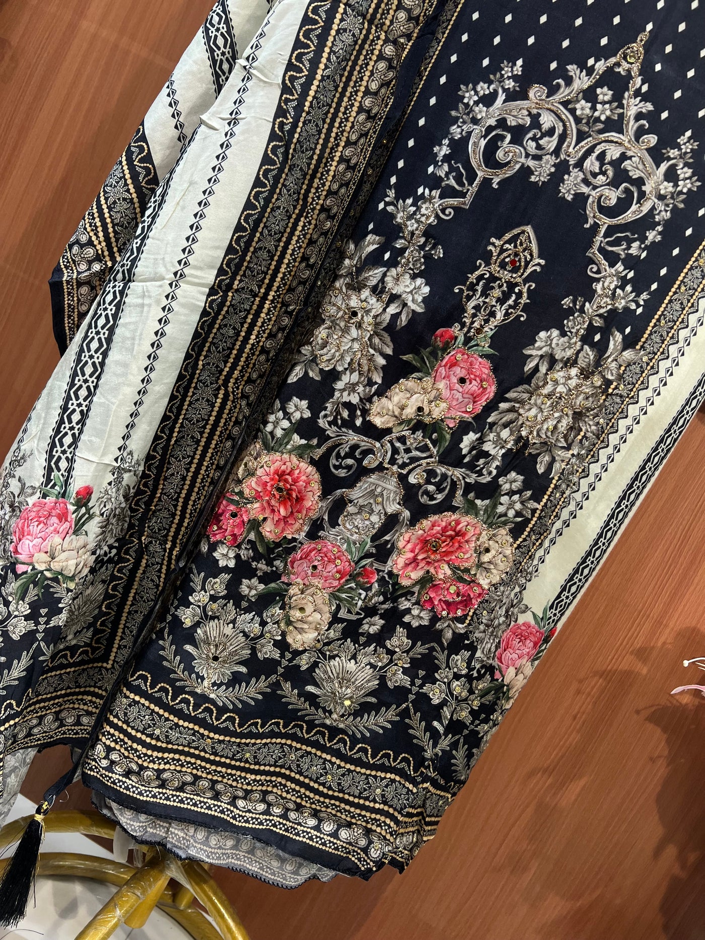 Muslin Unstitched suits 2544