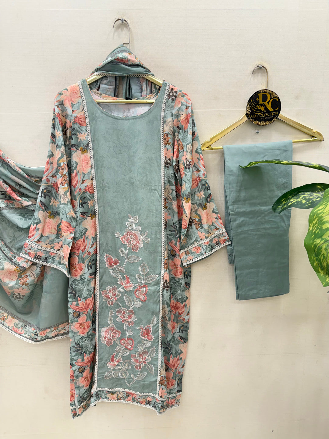 The Hermitage lawn suits