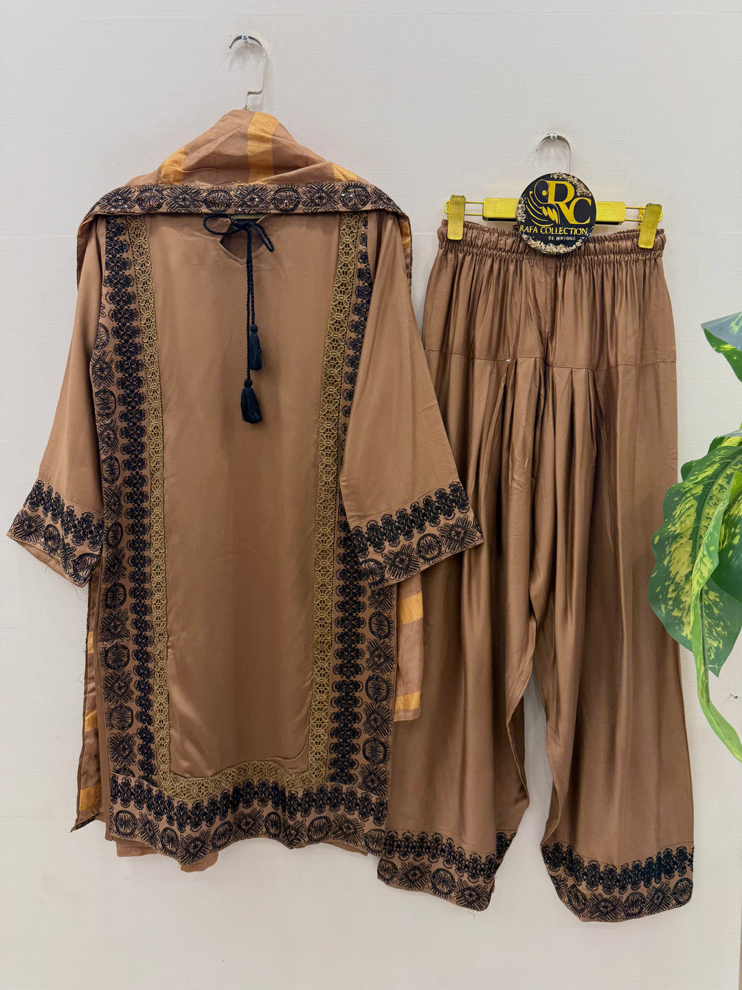 Pakistani Farshi Salwar suits