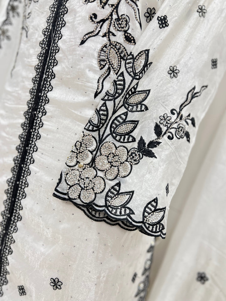 Pakistani formals suits 3126