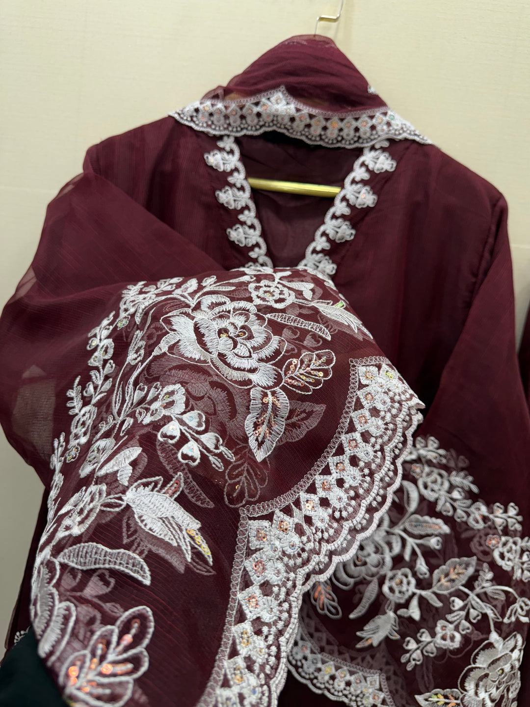 Pakistani Embroided luxe edit 29071