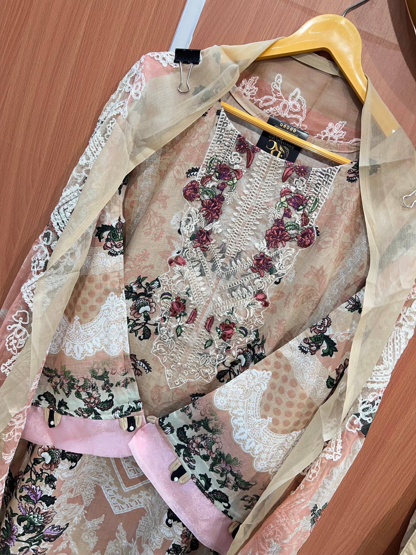 Pakistani patch work suit 2542