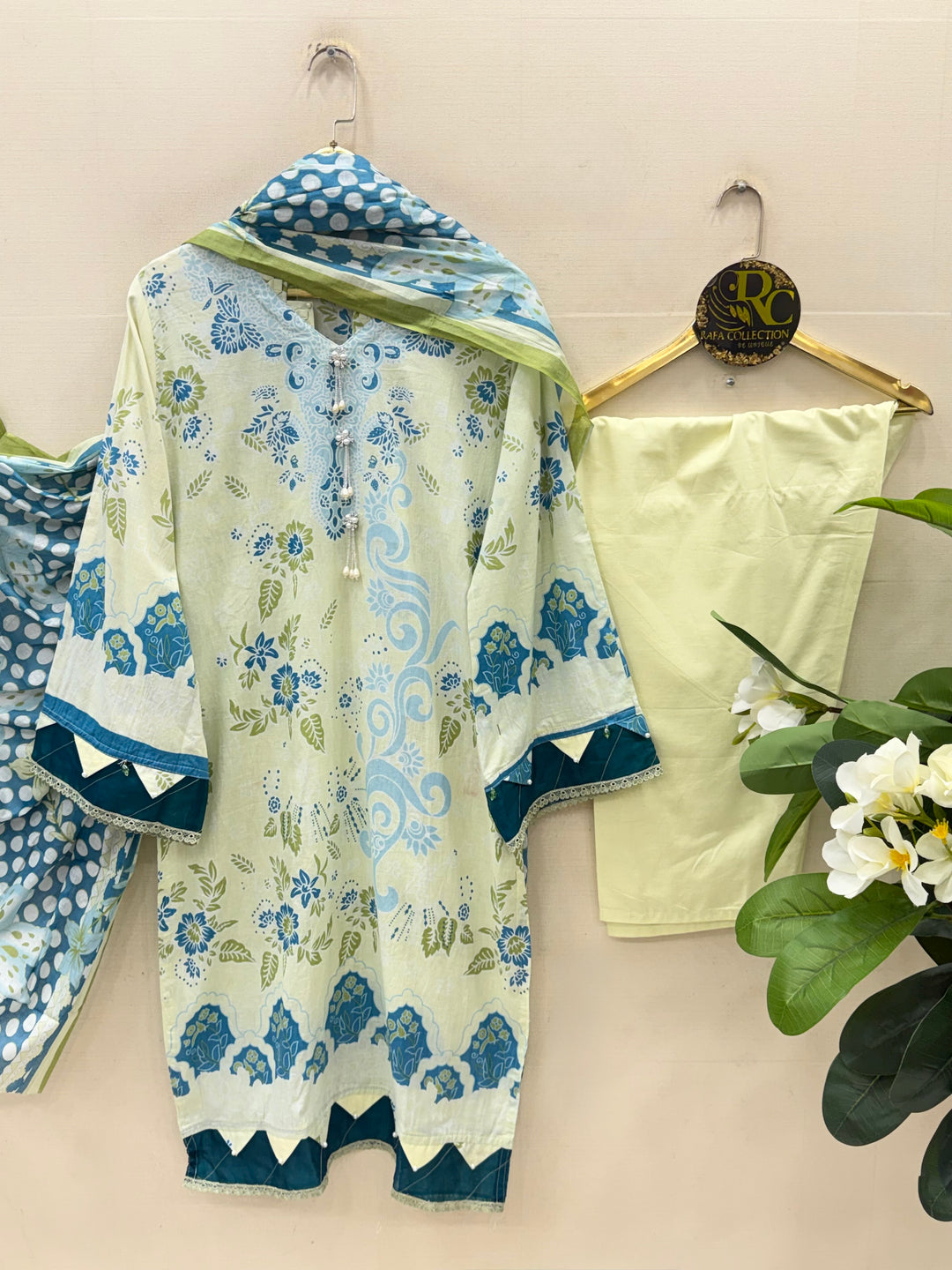 Cotton printed suits