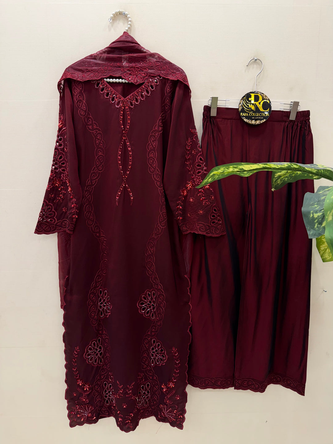 Long cutwork suits
