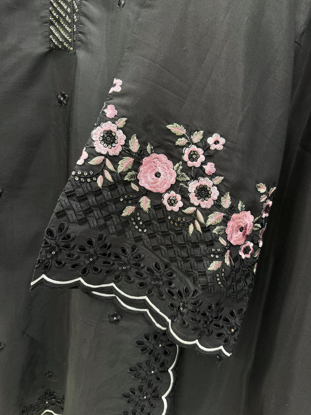 Pakistani formals suit 2648