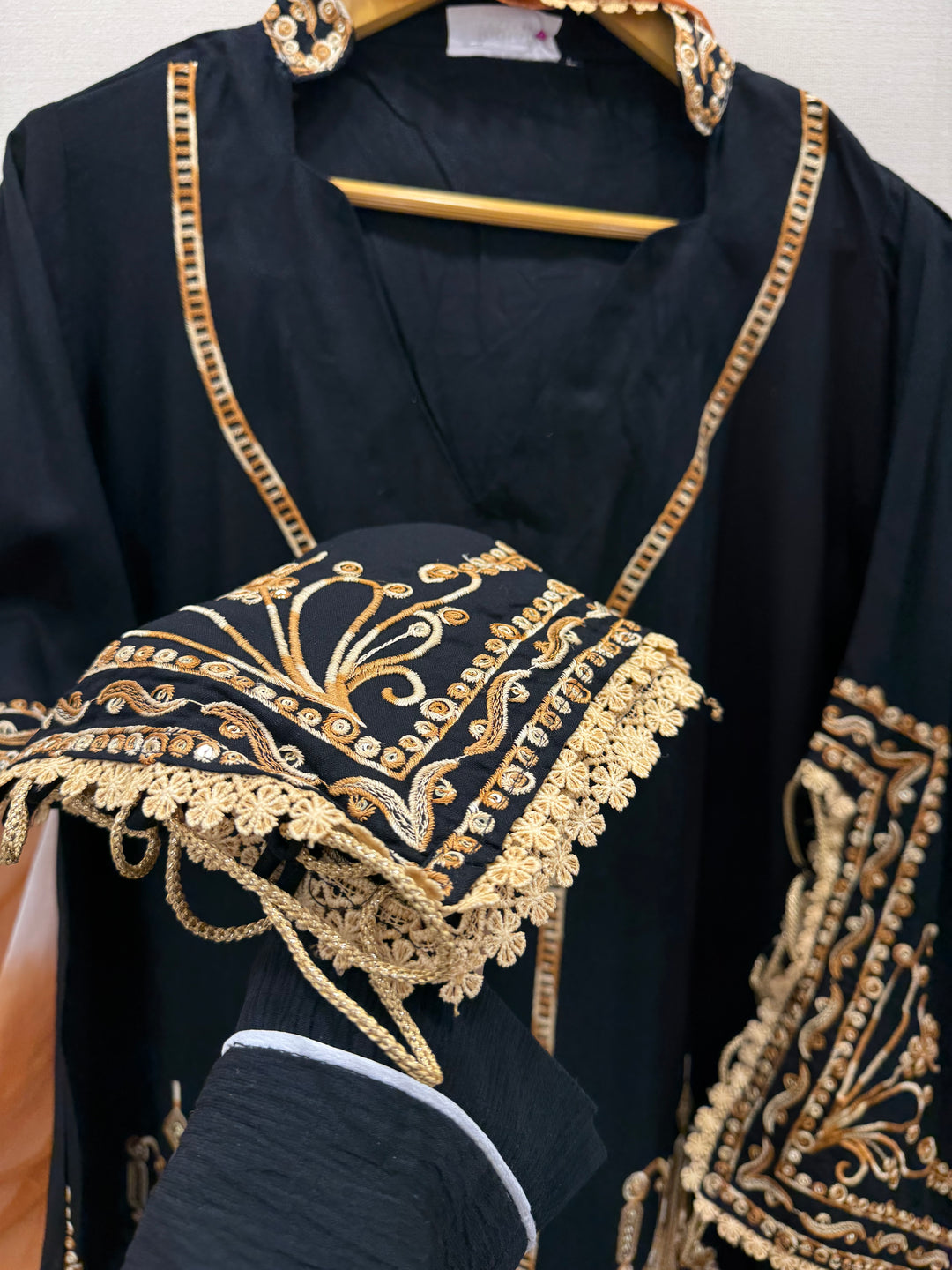 Embroided Pakistani suits