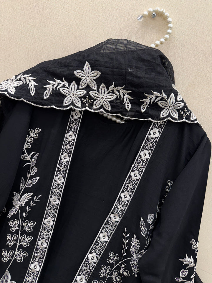 Premium cutwork suit 2541