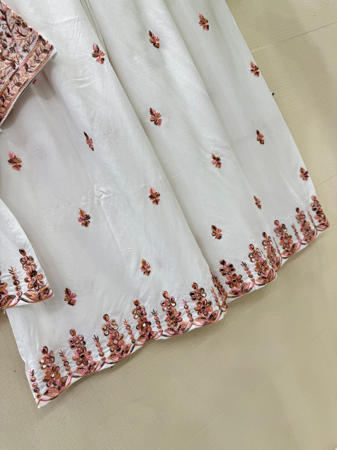 Embroidered Farshi suits 40012