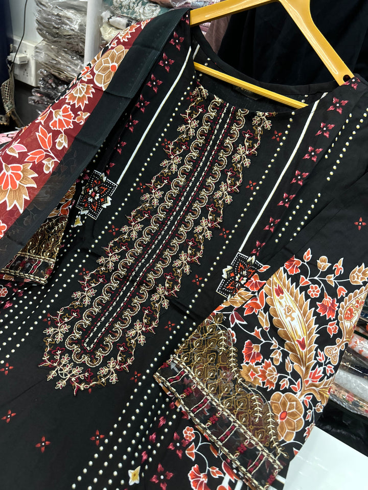 Pakistani embroided suit 1993