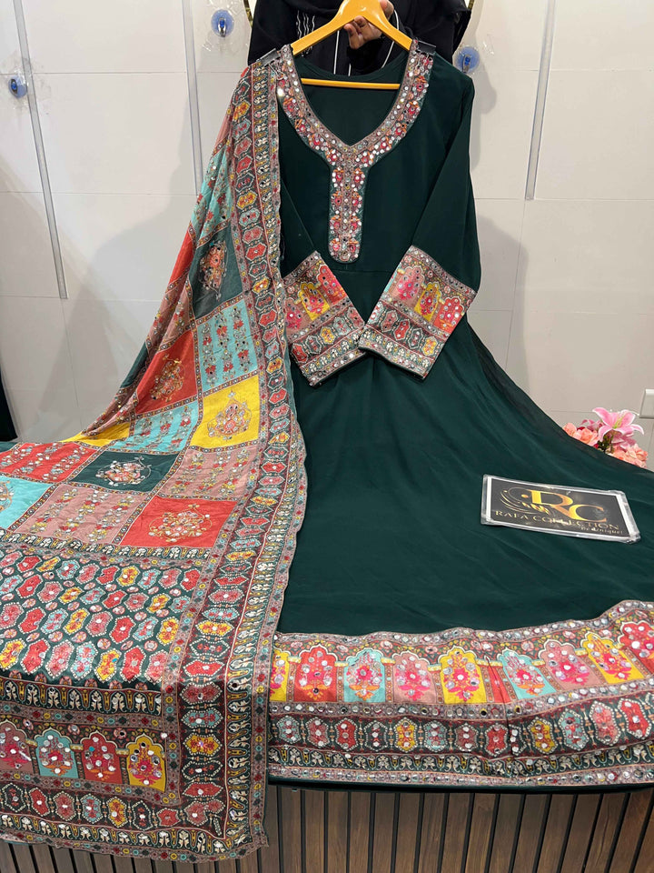 Mahenoor Gown Set 1955