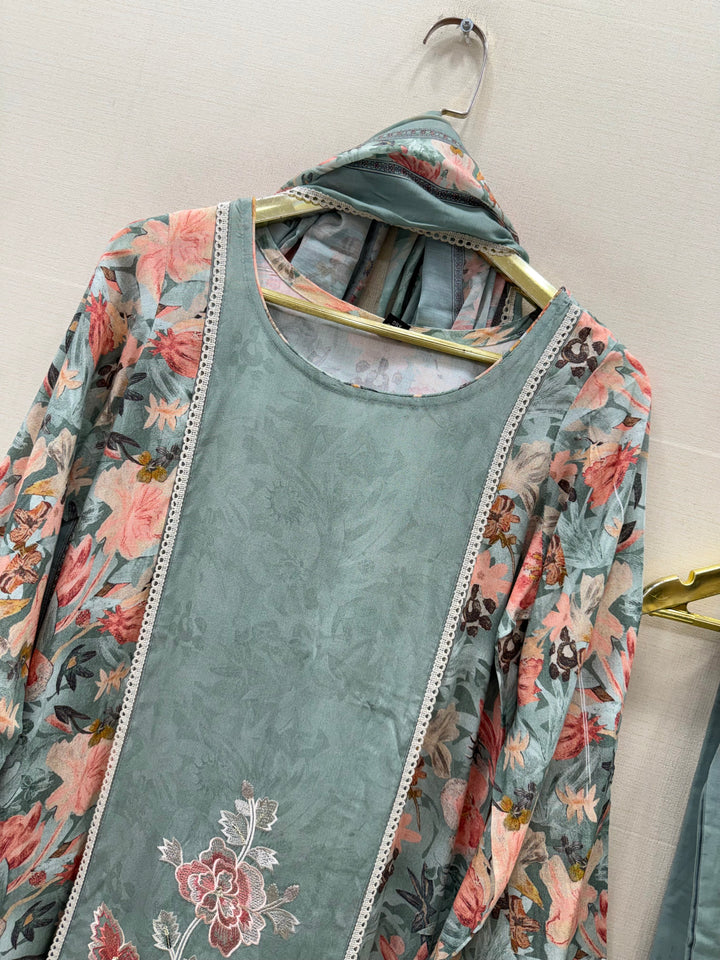 The Hermitage lawn suits