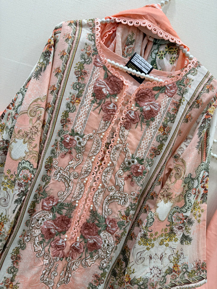 Pakistani patch work suit 5006