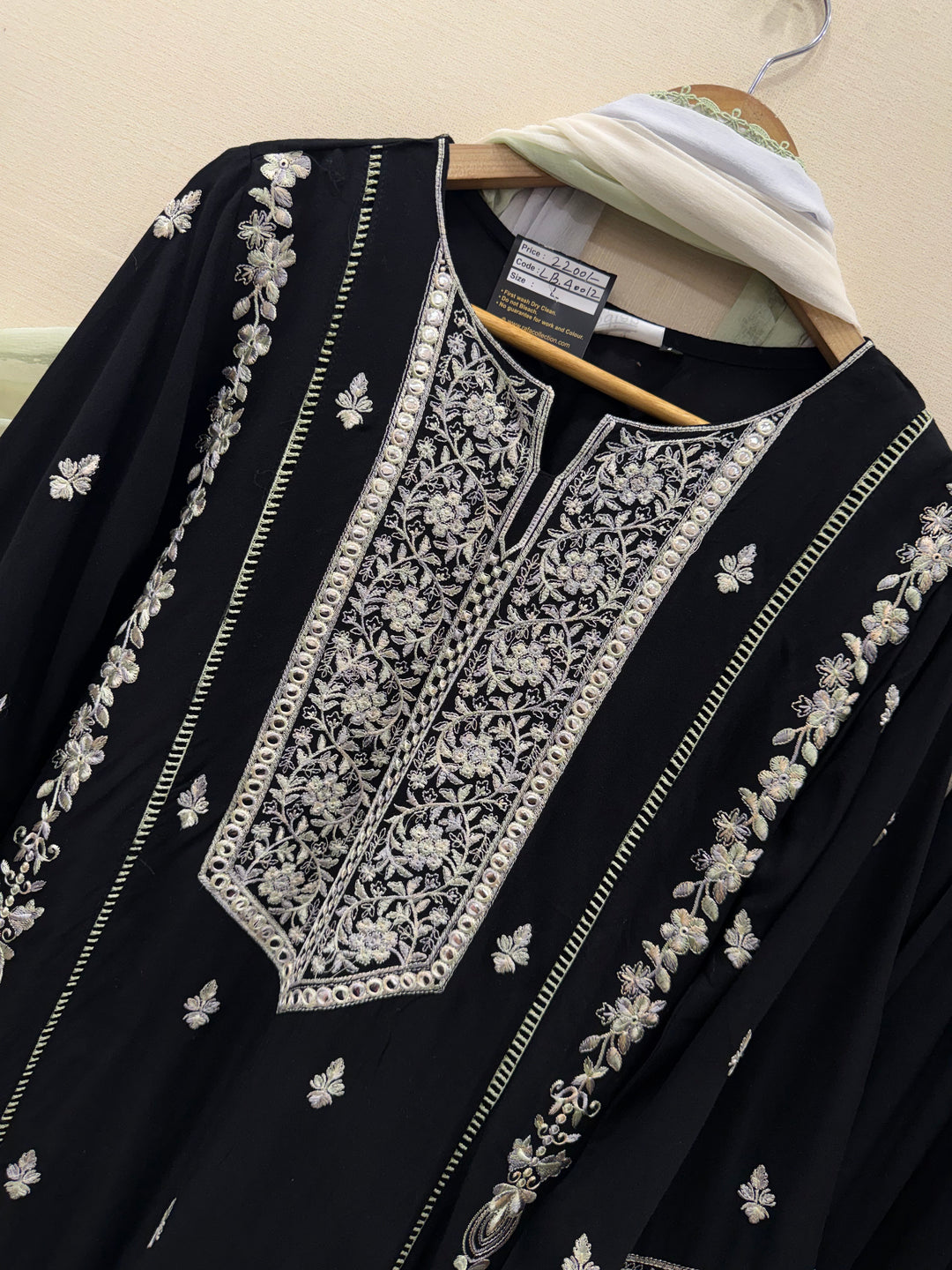 Embroidered Farshi suits 40012