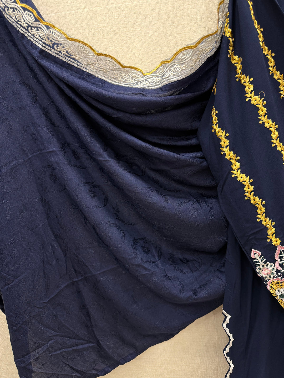 Embroidered formal suits 2963