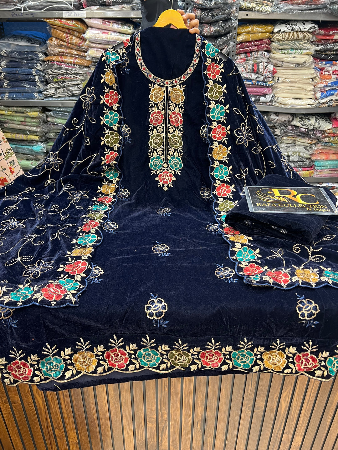 Velvet Embroidered Suit 2581