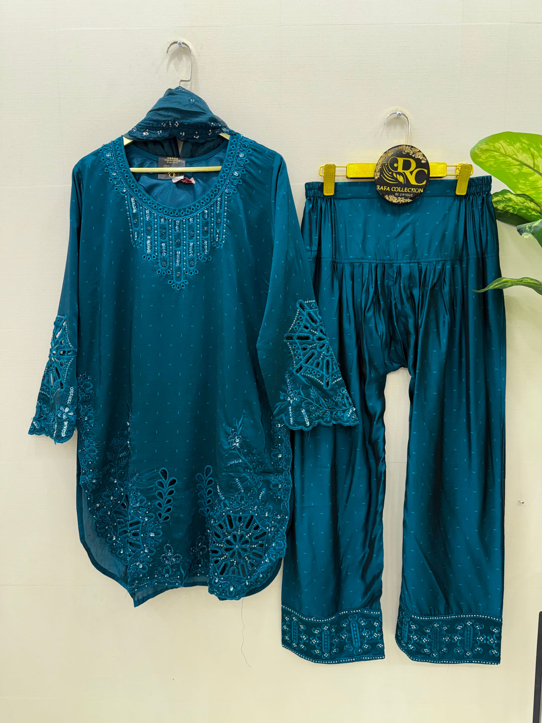 Pakistani Farshi Salwar 3155