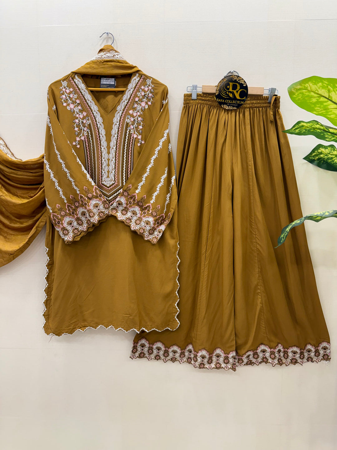 Embroidered formal suits 2963