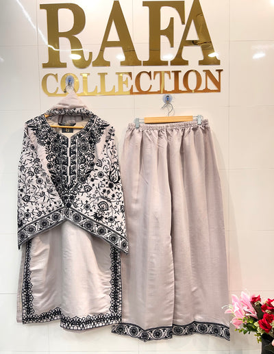 RC’s Luxe Designer Wear
 2664