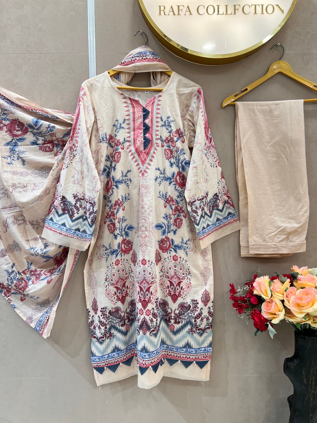 Cotton printed suits