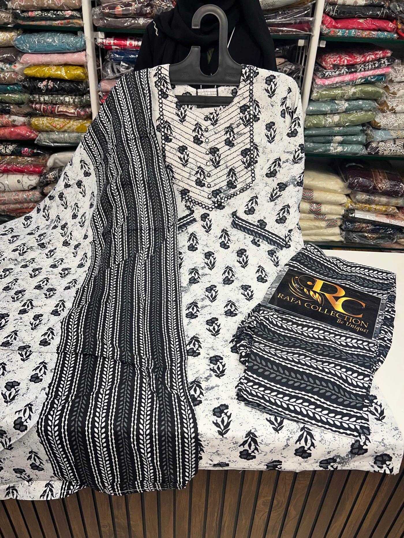 699/- Cotton Kurti Pant Sale