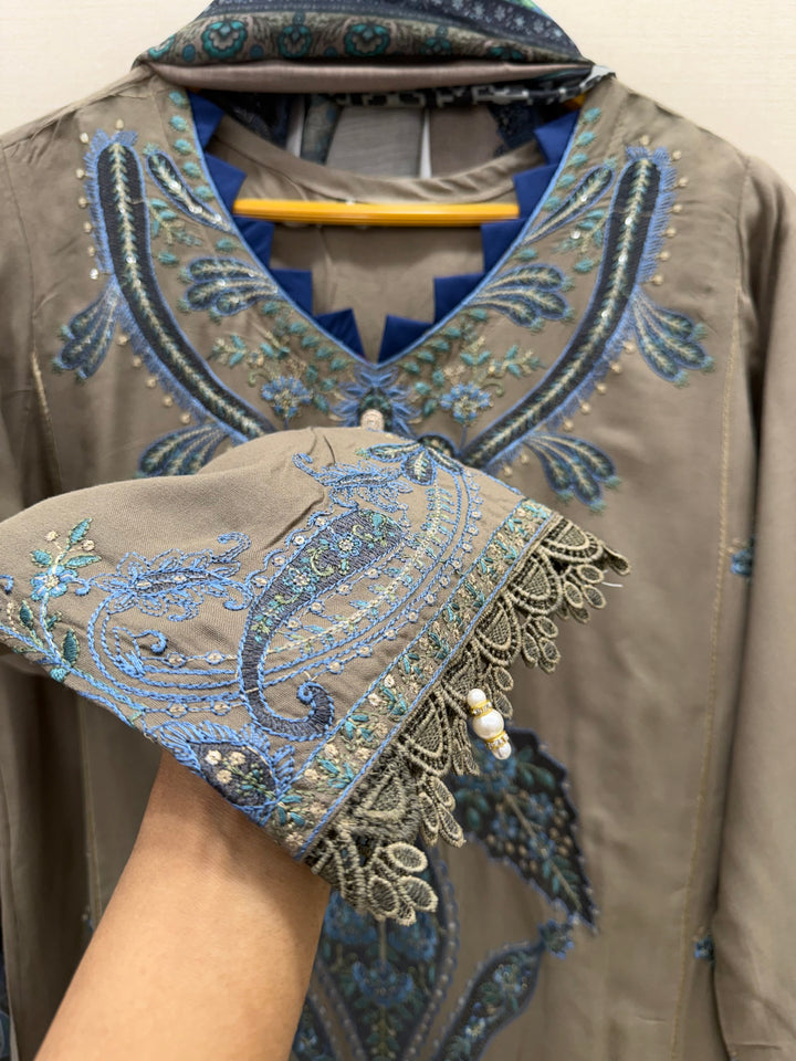 Embroided Pakistani suits