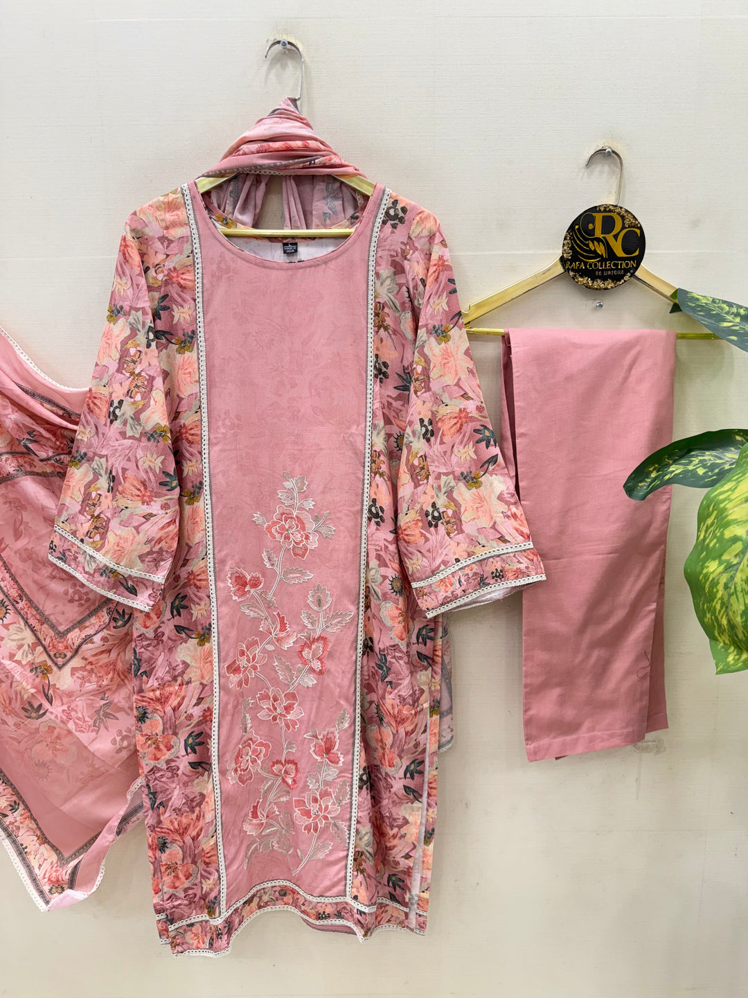 The Hermitage lawn suits