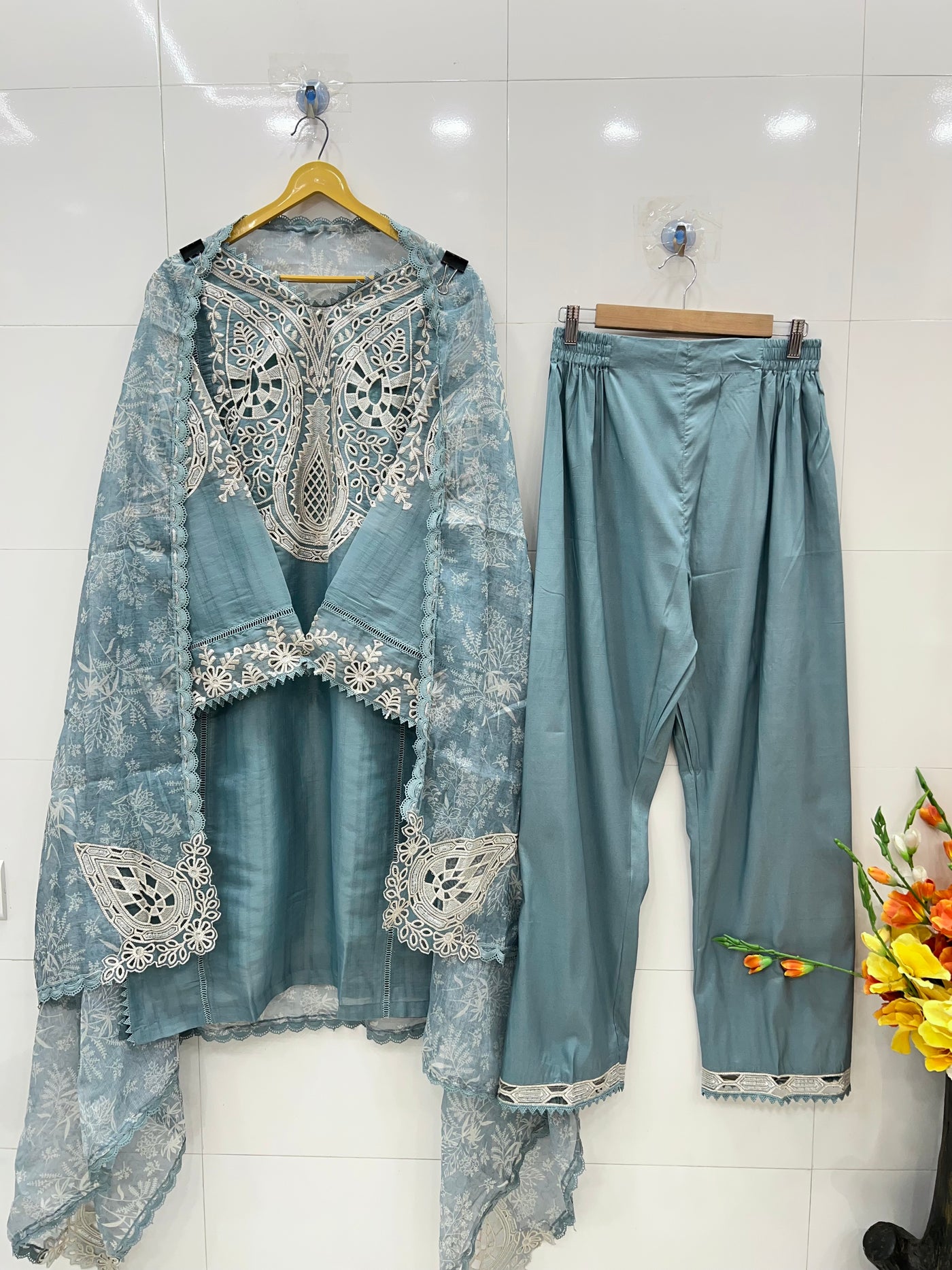 Premium cutwork suit 2668