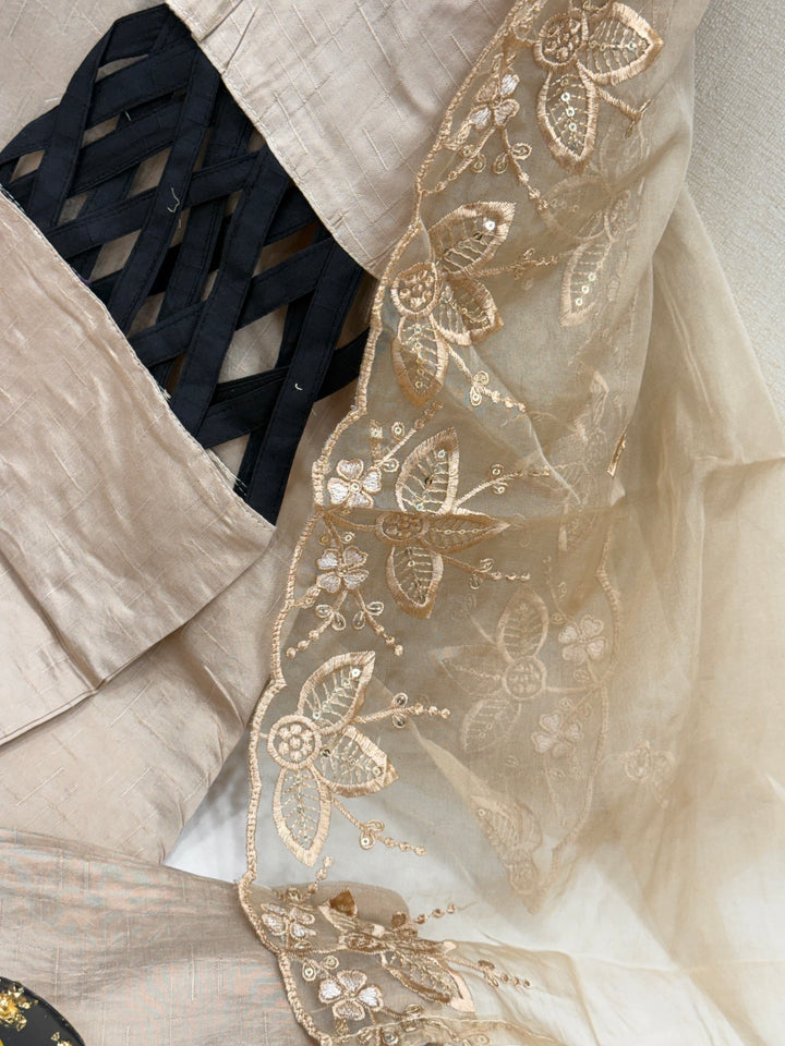 Premium cutwork suit 5008