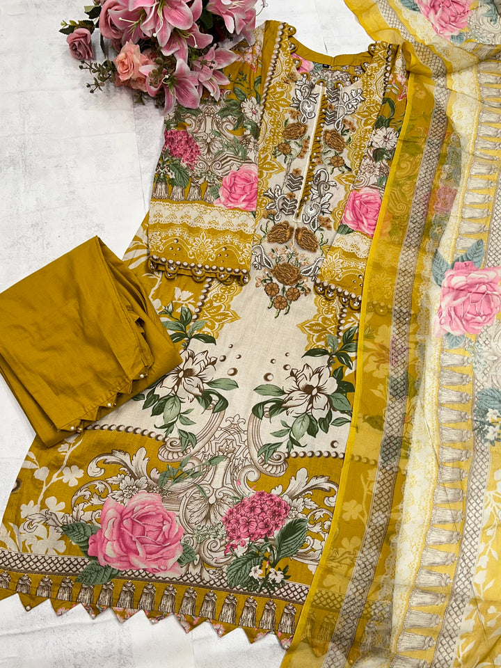 2539 Luxury Pearl Embellished Pakistani Suits