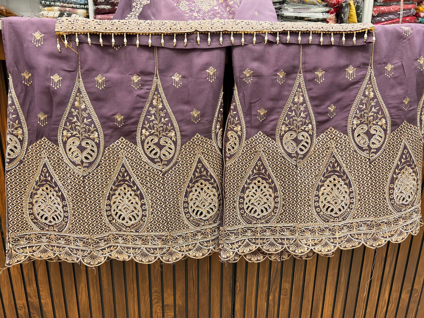 Pakistani party wear suits 17396