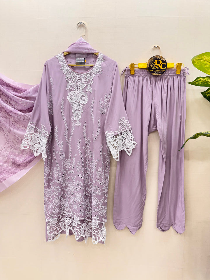 Cutwork Pakistani embroidered suits!